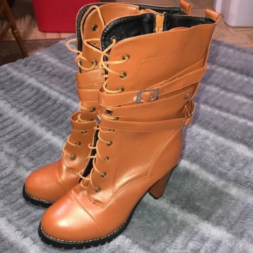 Boots size 42